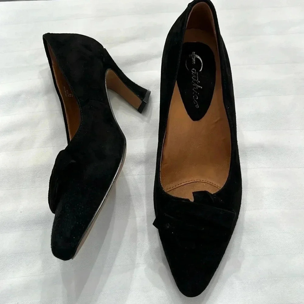 Earthies Prantini black suede leather bow heels size 7B - Picture 2 of 11
